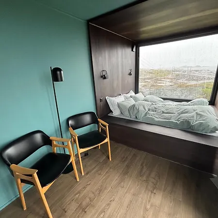 Atlantic Road Sleeping Experience Re-treats * Vevang