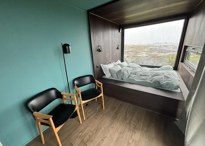 Atlantic Road Sleeping Experience Re-treats * Vevang