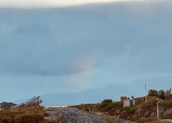 Luxe tent Atlantic Road Sleeping Experience Re-treats Vevang